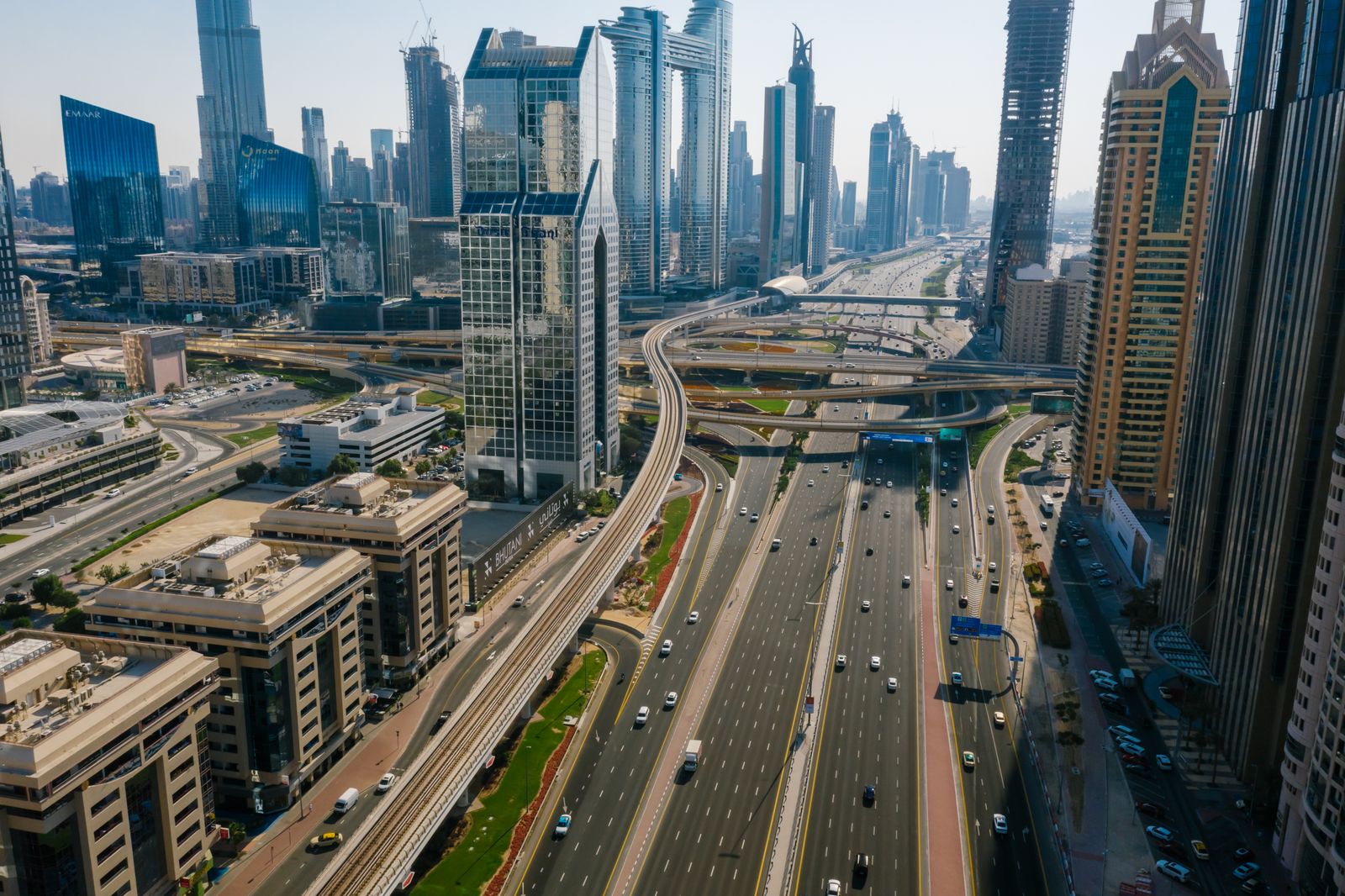 Guía de Inversión en Propiedades de Dubai Marina: Precios y Rendimientos